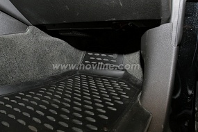 Автомобильный коврик Element NLC.19.01.210 в салон Hummer H3 2005->, черный