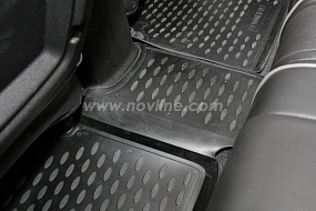 Автомобильный коврик Element NLC.19.01.210 в салон Hummer H3 2005->, черный