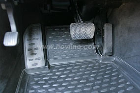 Автомобильный коврик Element NLC.34.30.210k в салон Mercedes-Benz СLS-Class W219 2004->, черный