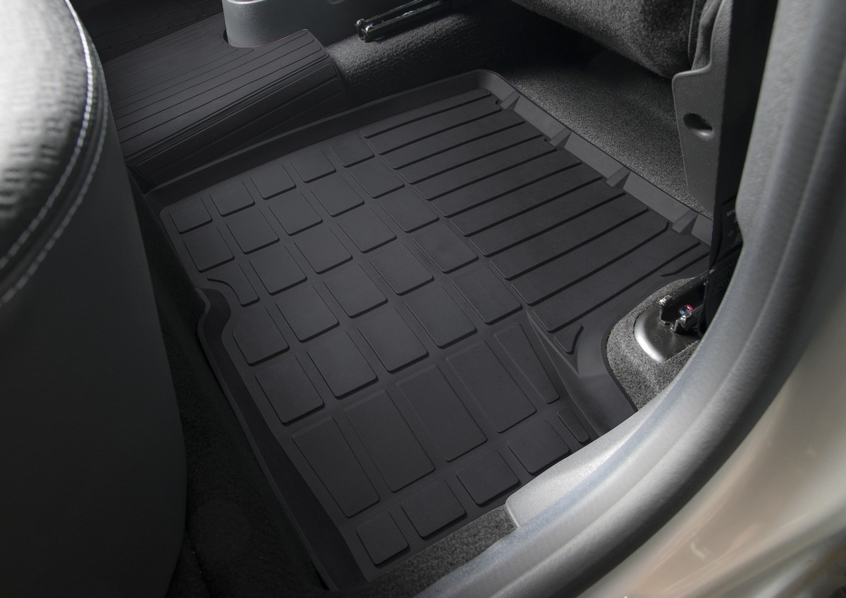 Автомобильный коврик Rival 64701003 в салон Renault Duster I 2015->, черный