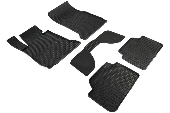 Автомобильный коврик SeiNtex 85972 в салон BMW 1 Series (F20-21) 2013-2019 г.в., черный