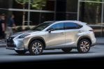 Lexus ставит на компактность